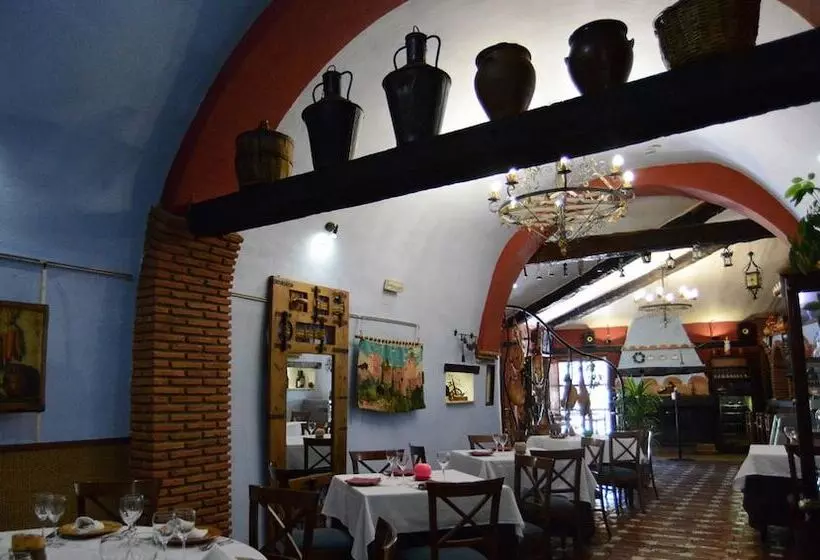 Fotos del hotel Cuevas Del Tio Tobas:  9