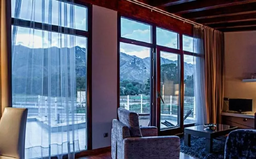 Fotos del hotel Indiana Llanes:  3