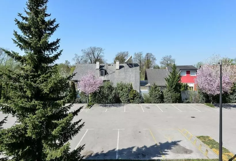 Fotos del hotel Ahotel Ljubljana:  8