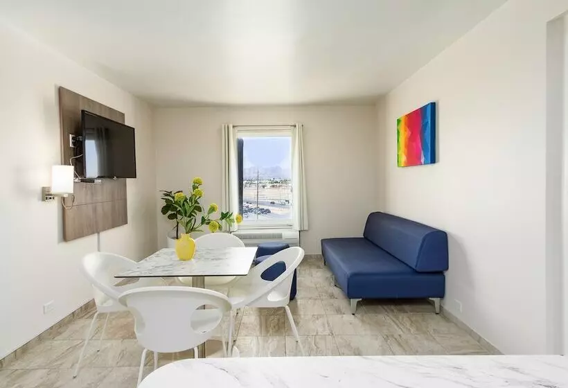 Fotos del hotel Mesaluna Near American Consulate:  16