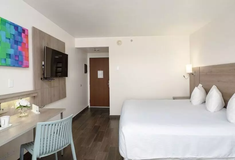 Fotos del hotel Mesaluna Near American Consulate:  2