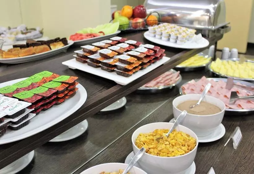 Fotos del hotel 8 De Octubre:  7