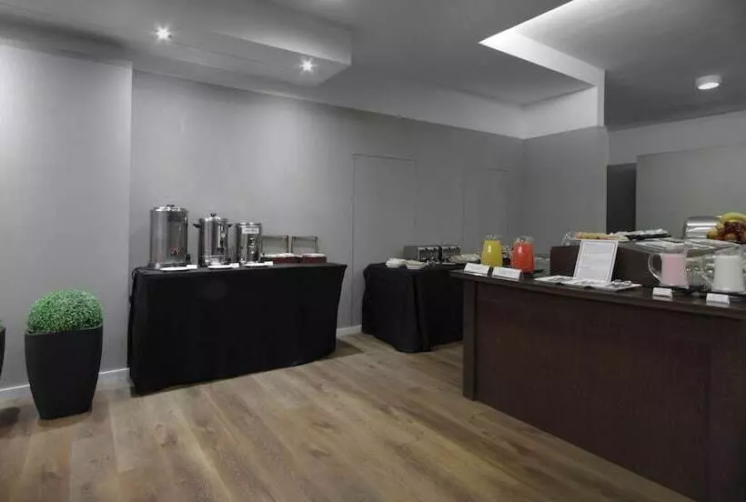 Fotos del hotel 8 De Octubre:  4