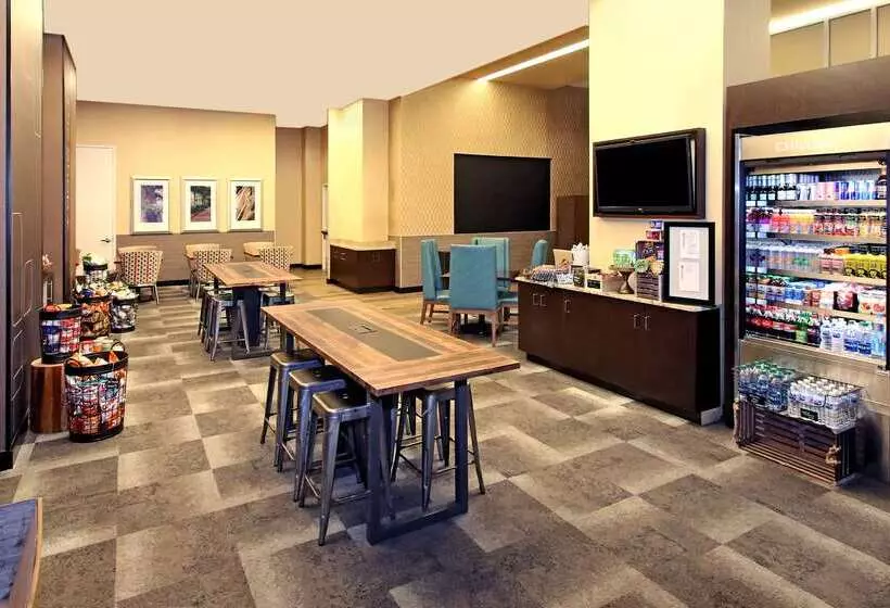 Fotos del hotel Hilton Garden Inn West 35th Street:  9