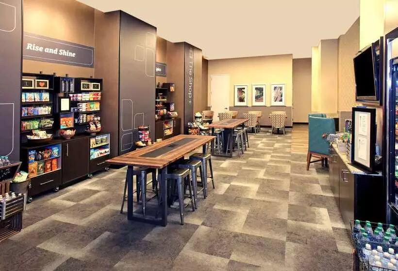 Fotos del hotel Hilton Garden Inn West 35th Street:  2