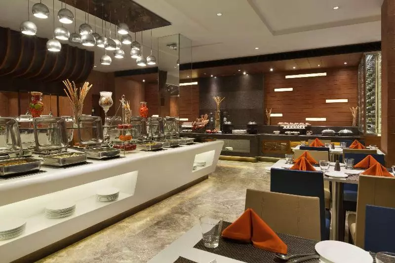 Fotos del hotel Ramada Plaza Jhv:  19