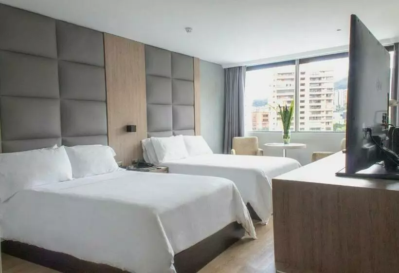 Fotos del hotel San Fernando Plaza:  16