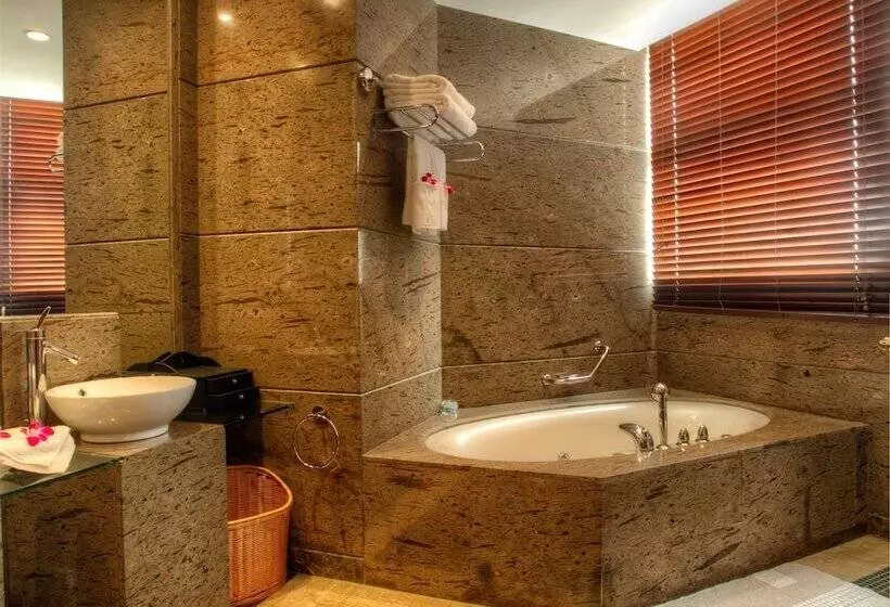 Fotos del hotel King World:  6