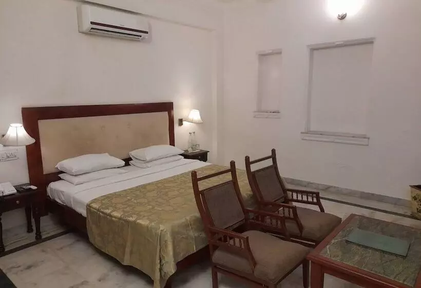 Fotos del hotel Ram Pratap Palace:  16