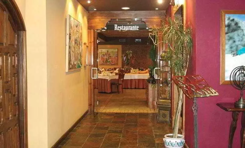 Fotos del hotel Yoy Villa De Sallent 4:  3