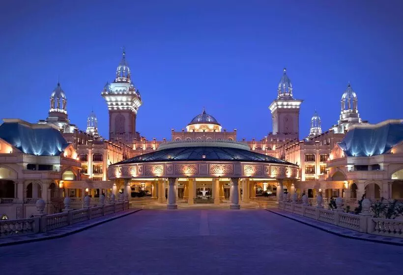 Fotos del hotel Wyndham Grand Tianjin Jingjin City:  8