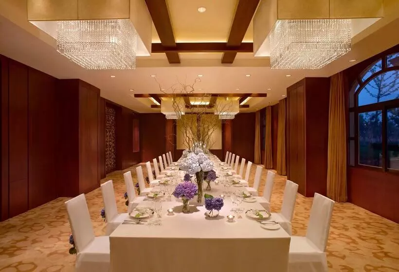 Fotos del hotel Wyndham Grand Tianjin Jingjin City:  6