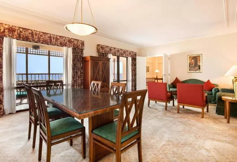 Fotos del hotel Cairo World Trade Center  & Residences:  12