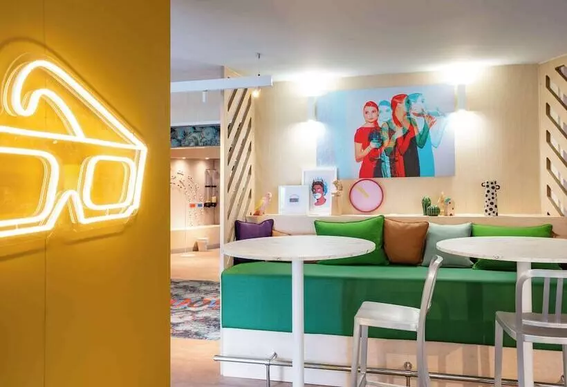 Fotos del hotel Campanile Bordeaux Centre  Gare Saintjean:  11