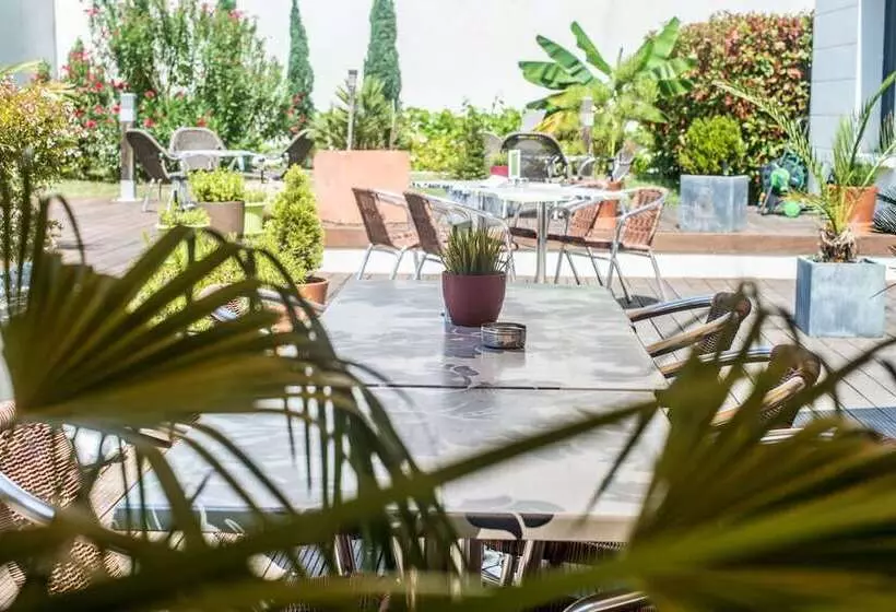 Fotos del hotel Campanile Bordeaux Centre  Gare Saintjean:  14