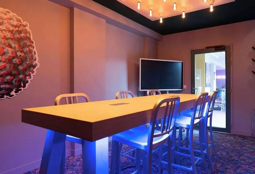 Fotos del hotel Campanile Bordeaux Centre  Gare Saintjean:  9