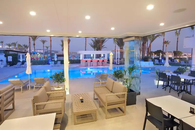 Fotos del hotel Okeanos Beach Boutique:  8