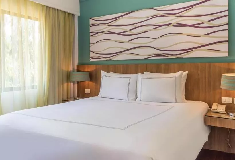 Swissotel Suites Phuket Kamala Beach