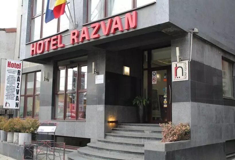 Fotos del hotel Razvan:  9
