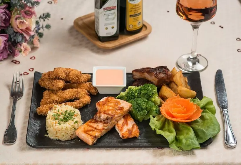 Fotos del hotel Razvan:  3