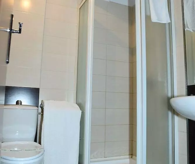 Fotos del hotel Razvan:  8