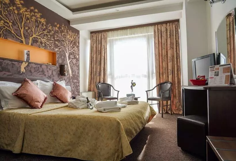 Fotos del hotel Razvan:  17