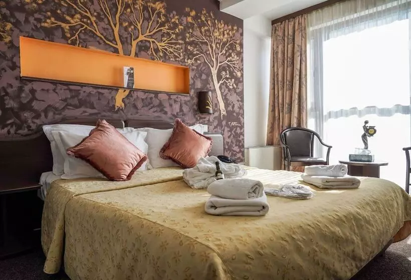 Fotos del hotel Razvan:  19