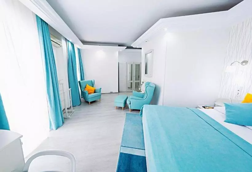 Fotos del hotel Relax Comfort Suites:  18