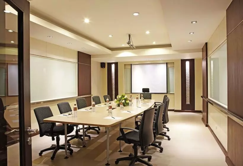 Fotos del hotel Sareeraya Villas & Suites:  15