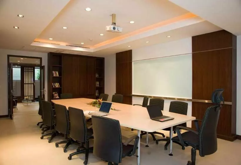 Fotos del hotel Sareeraya Villas & Suites:  7