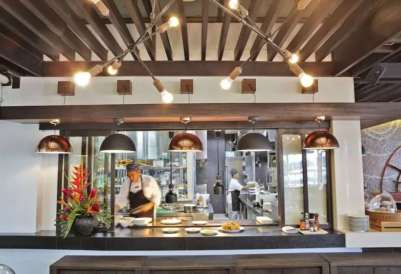 Fotos del hotel Sareeraya Villas & Suites:  18