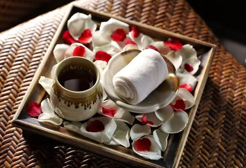 Fotos del hotel Sareeraya Villas & Suites:  4