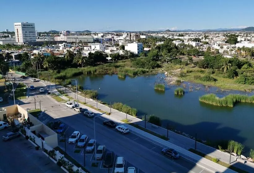 Fotos del hotel Coral Island Beach View:  9