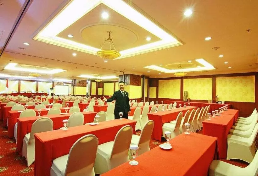 Fotos del hotel Grand Arkenso Parkview:  25