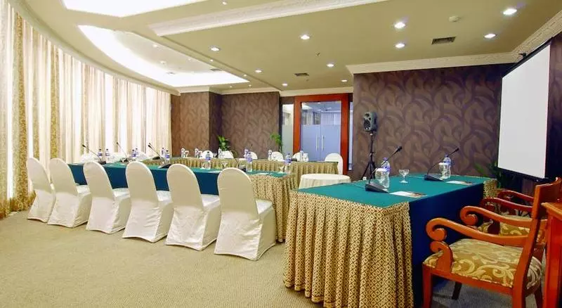 Fotos del hotel Grand Arkenso Parkview:  14