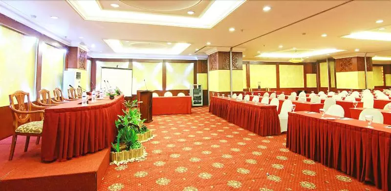 Fotos del hotel Grand Arkenso Parkview:  11