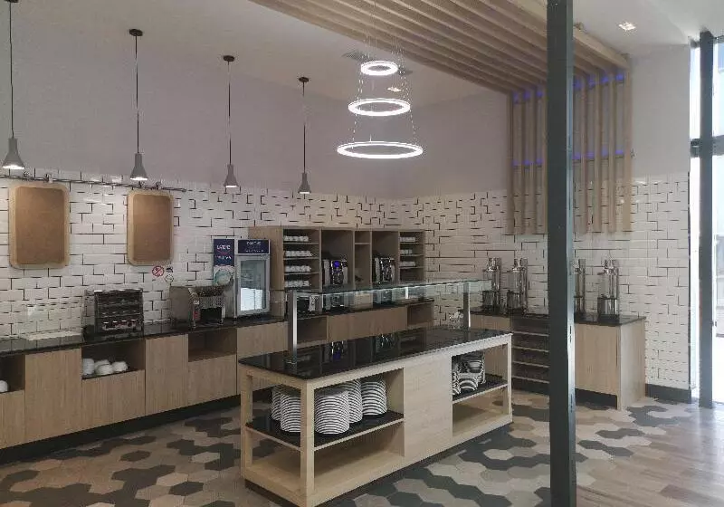 Fotos del hotel Holiday Inn Express Madrid Leganes, An Ihg:  7