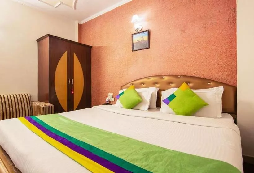 Fotos del hotel Paras International:  7