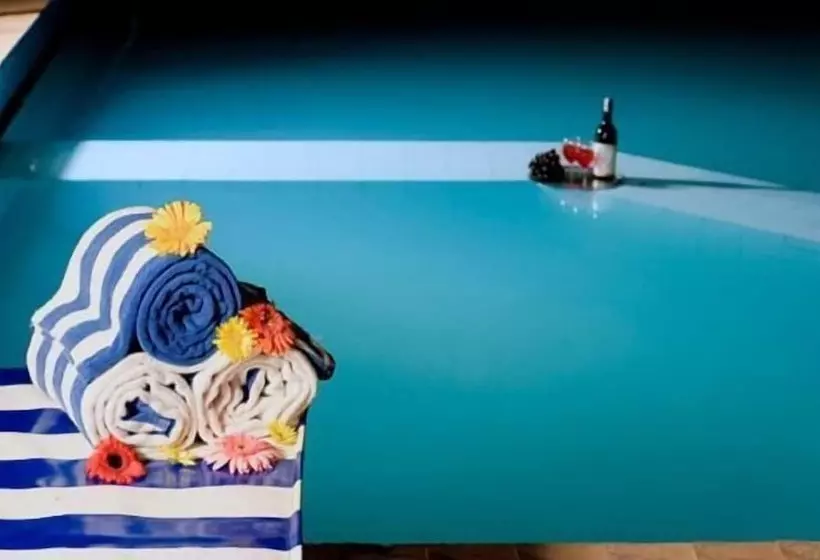 Fotos del hotel Ramanashree California Resort:  2