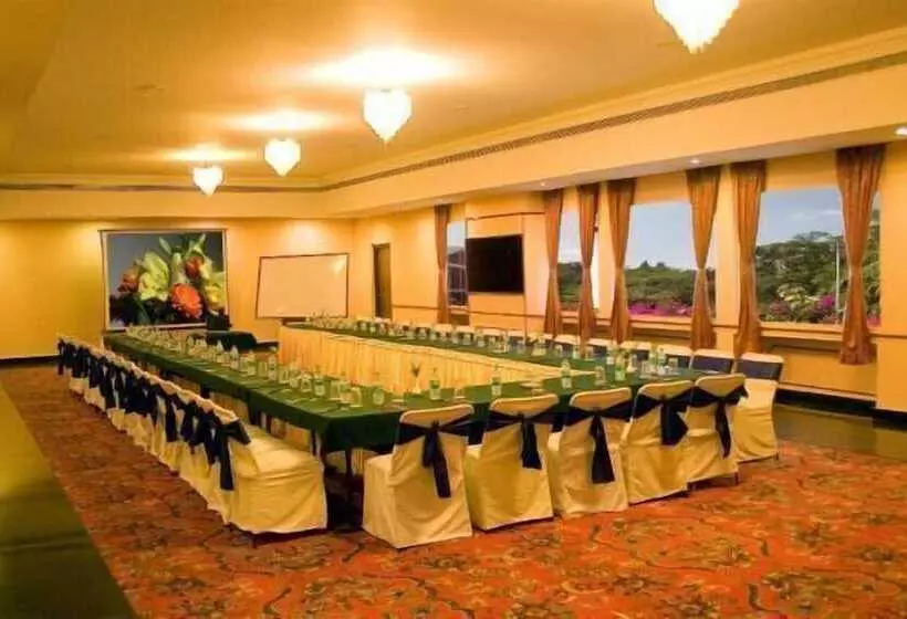 Fotos del hotel Ramanashree California Resort:  16