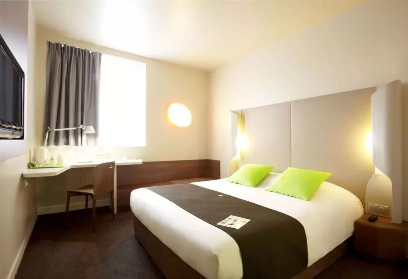 Campanile Carcassonne Est – La Cité