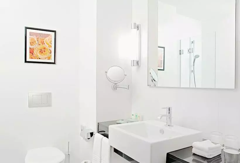 Fotos del hotel Courtyard By Marriott Budapest City Center:  9