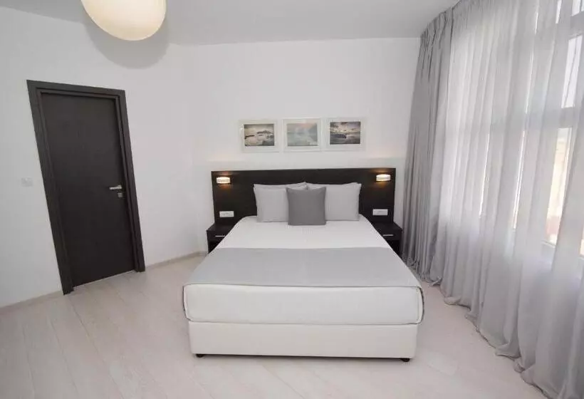 Fotos del hotel Iniohos:  8