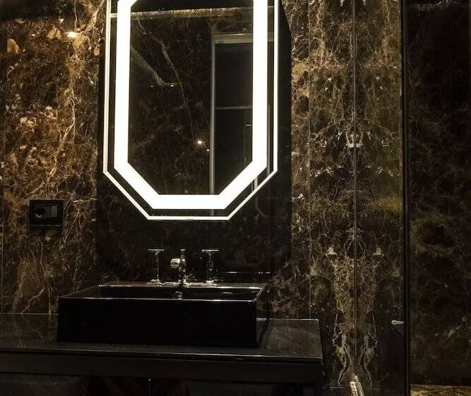 Fotos del hotel Uvisionary Roma:  6