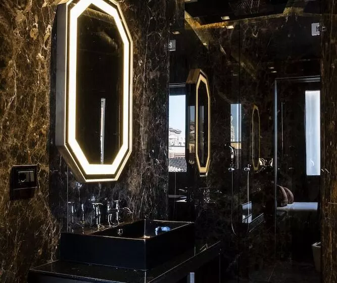 Fotos del hotel Uvisionary Roma:  4
