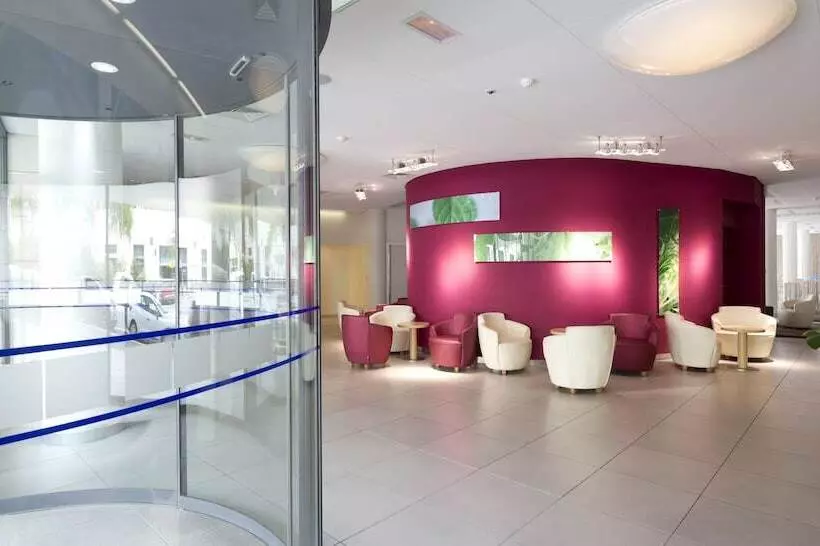 Fotos del hotel Holiday Inn Express Marseille Saint Charles, An Ihg:  4