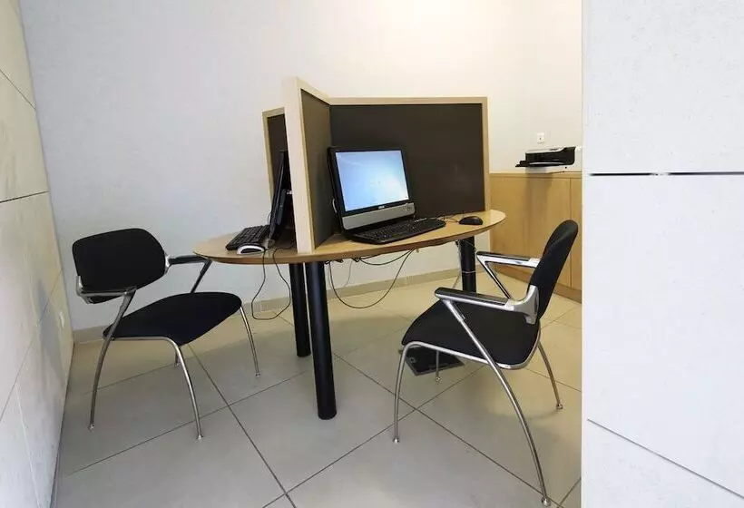 Fotos del hotel Holiday Inn Express Marseille Saint Charles, An Ihg:  16