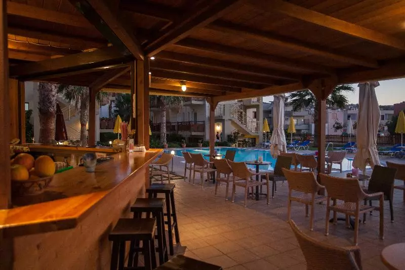 Fotos del hotel Ilian Beach & Apartments:  2