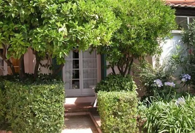 Fotos del hotel La Garoupegardiole:  11