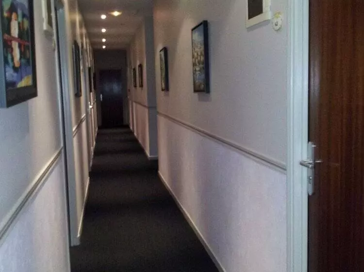 Fotos del hotel La Garoupegardiole:  3